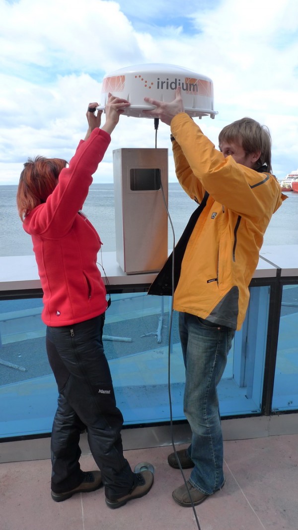 Mounting the bloody Iridium in Punta Arenas, Chile